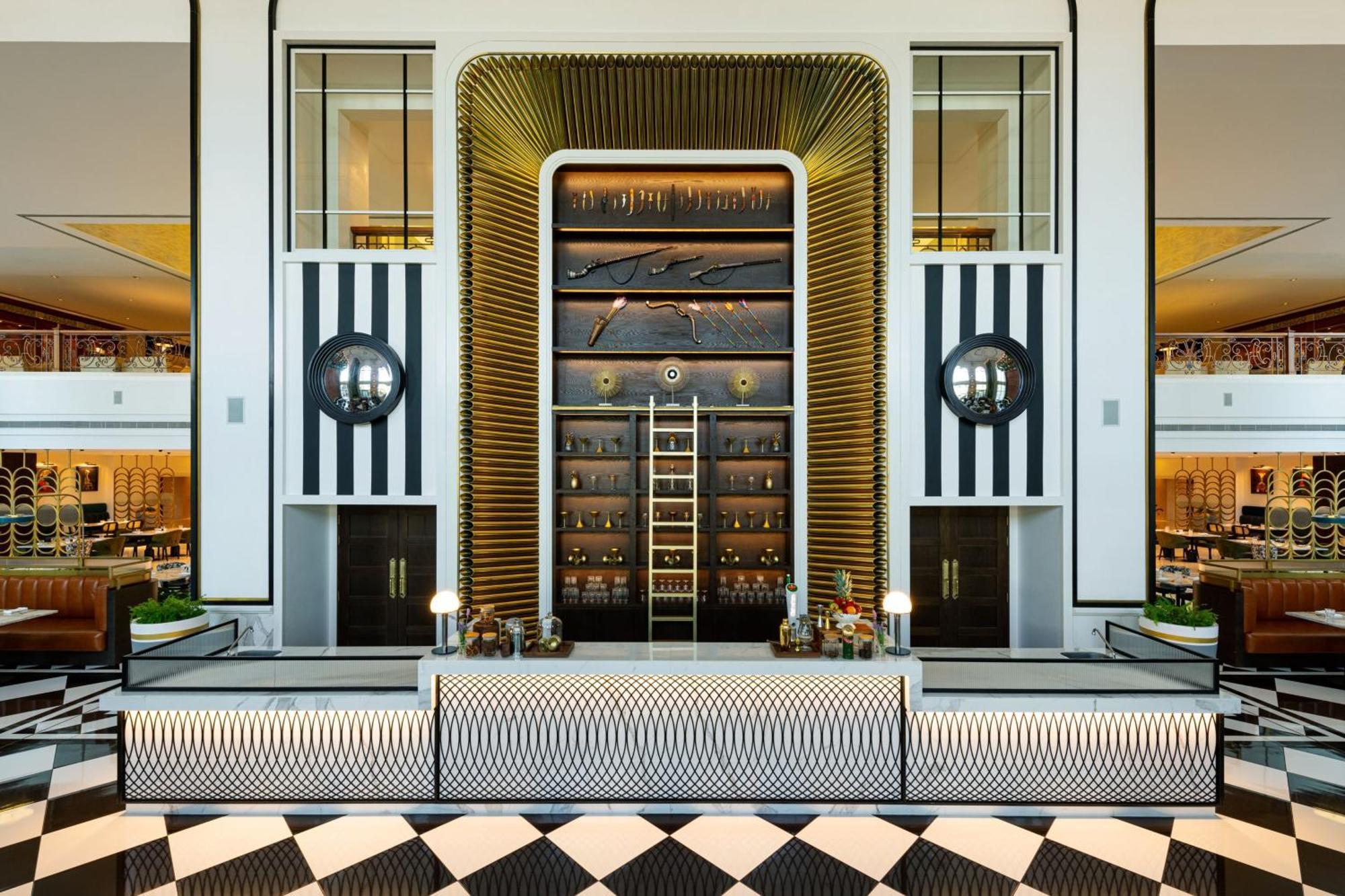The Westin Dubai Mina Seyahi Beach Resort And Waterpark Exterior photo The lobby of the hotel