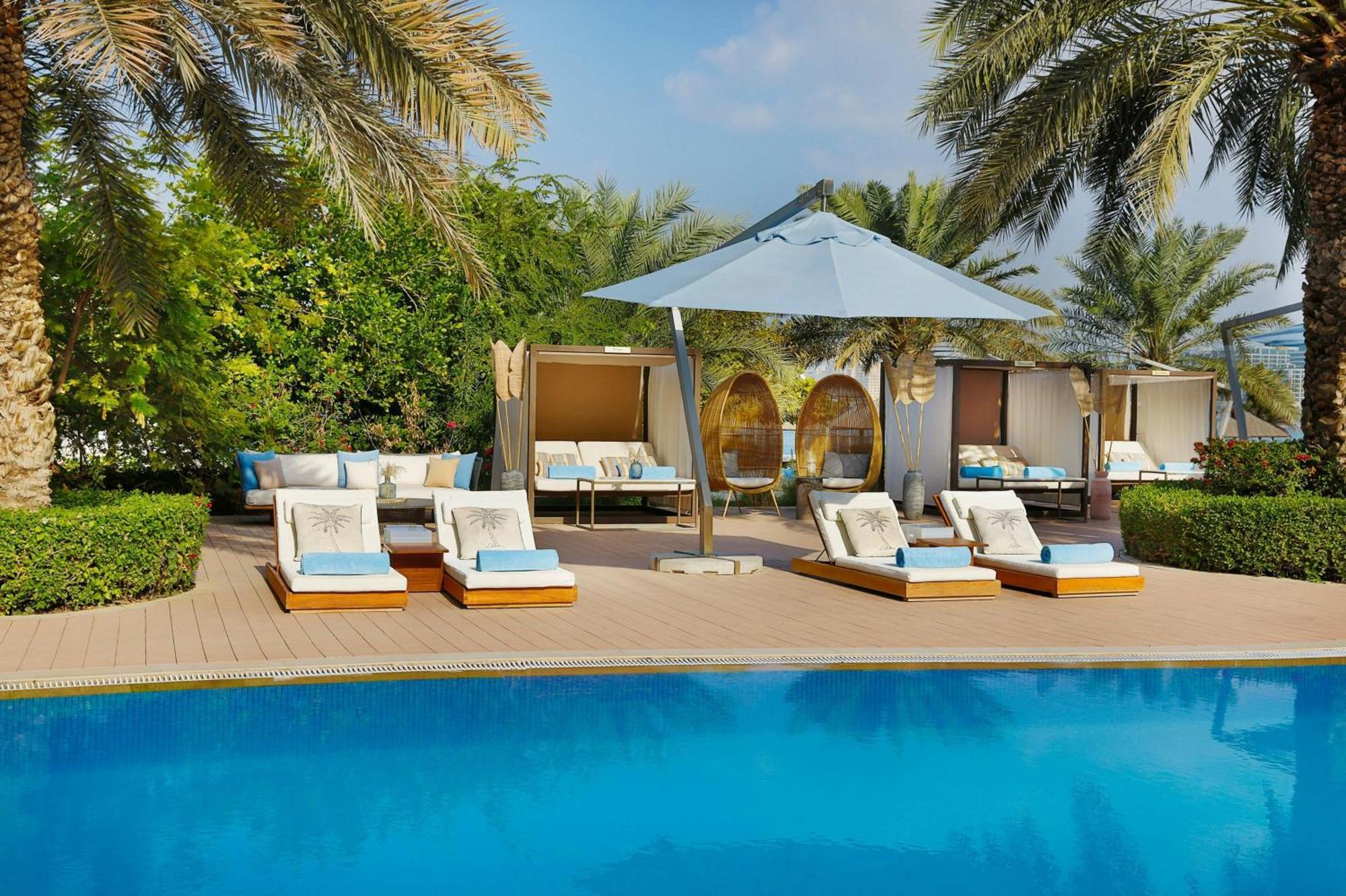 The Westin Dubai Mina Seyahi Beach Resort And Waterpark Exterior photo The pool at the Westin Dubai