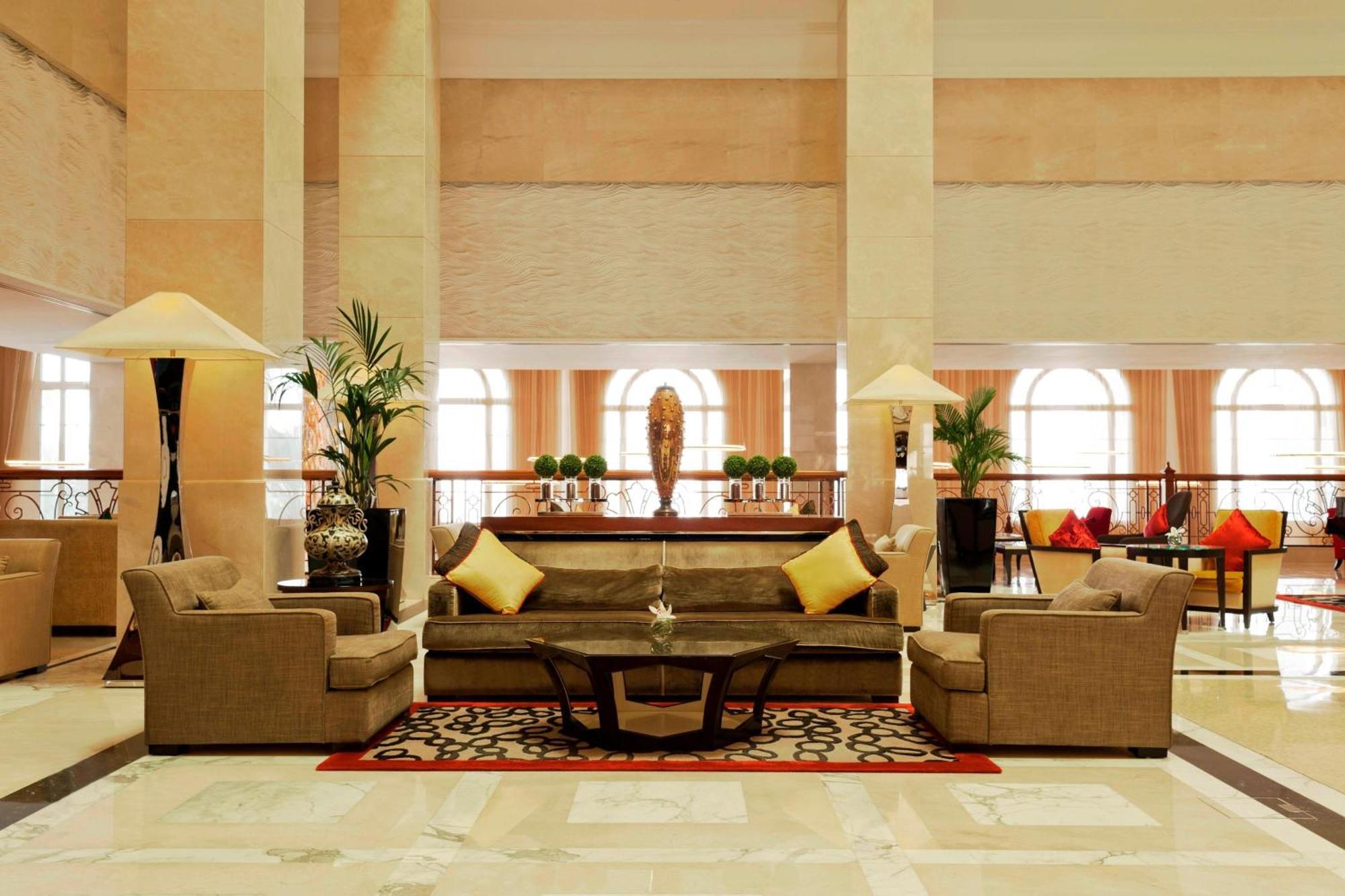 The Westin Dubai Mina Seyahi Beach Resort And Waterpark Exterior photo Lobby